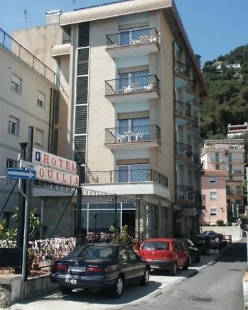 Hotel Aquilia Laigueglia Buitenkant foto
