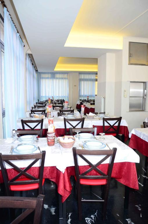Hotel Aquilia Laigueglia Buitenkant foto