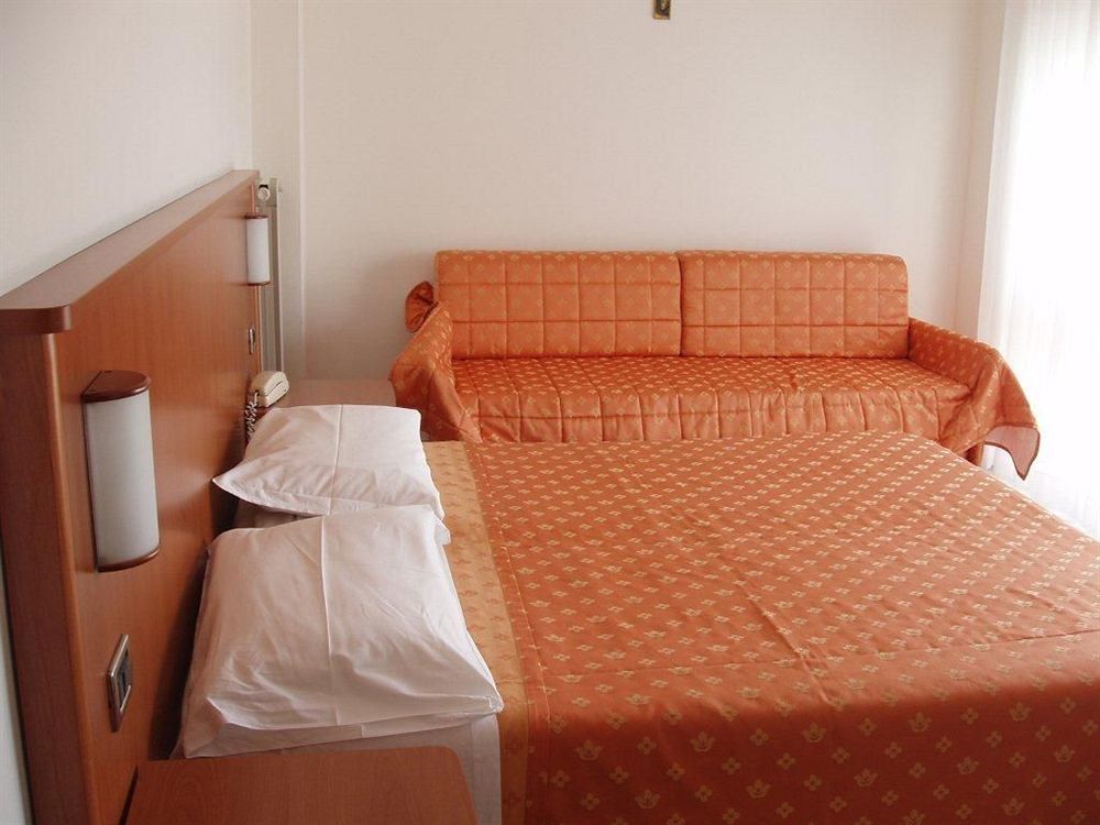 Hotel Aquilia Laigueglia Buitenkant foto